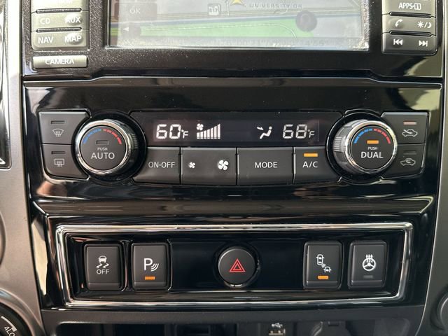 Used 2017 Nissan Titan Platinum Reserve image 27