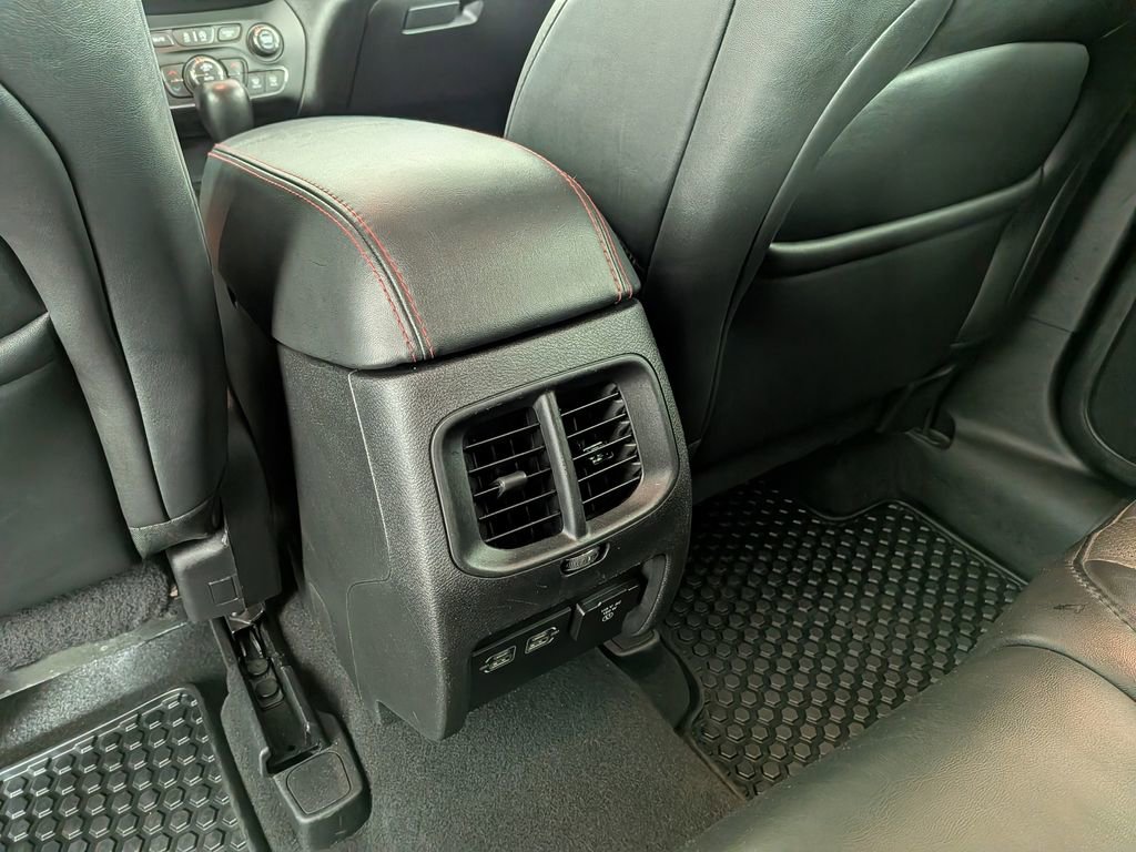 Certified 2021 Jeep Cherokee Trailhawk w/ Premium Leather Package AWD/4WD image 36