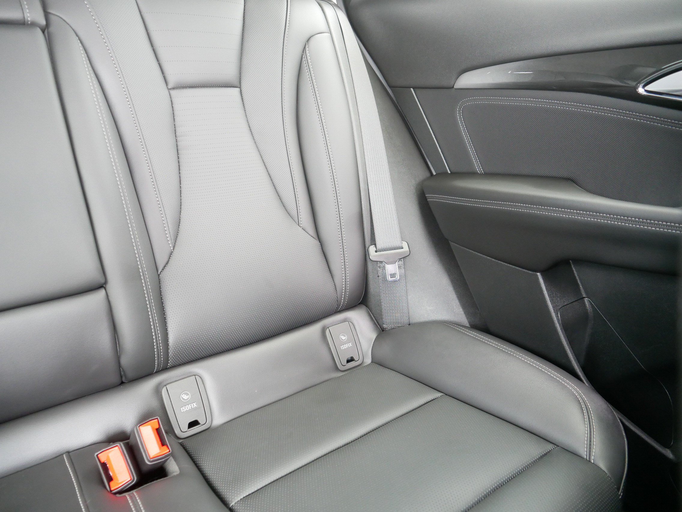 Used 2025 Buick Envision Preferred AWD/4WD image 14
