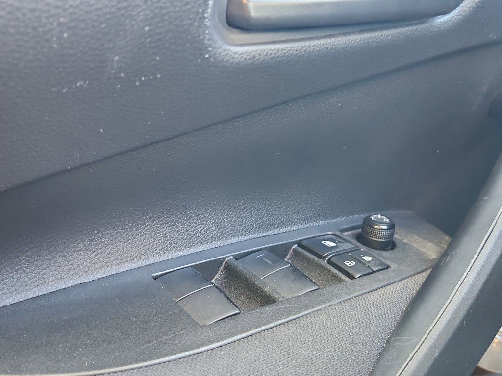 Used 2023 Toyota Corolla LE image 20