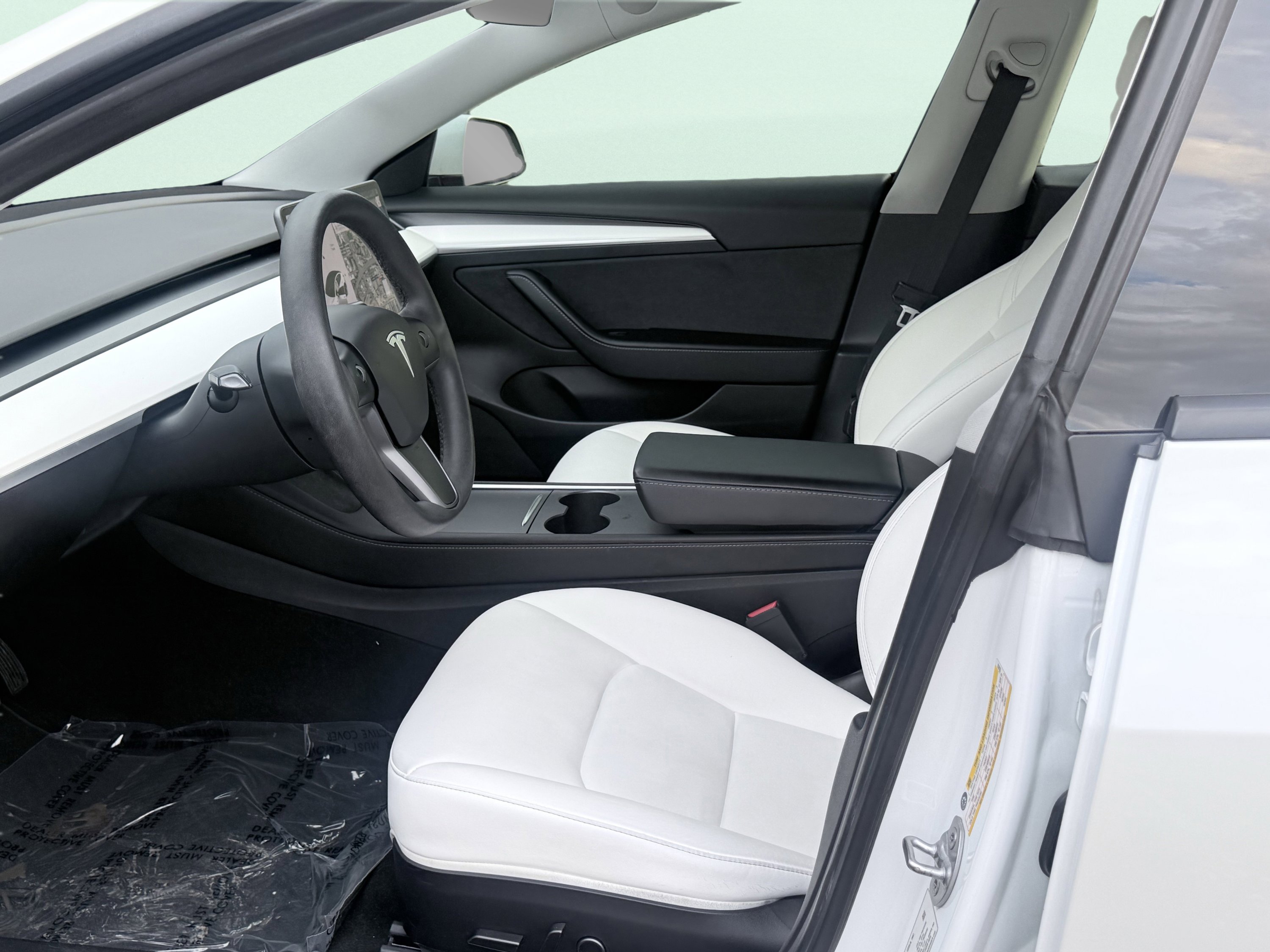 Used 2021 Tesla Model 3 Standard Range Plus image 30