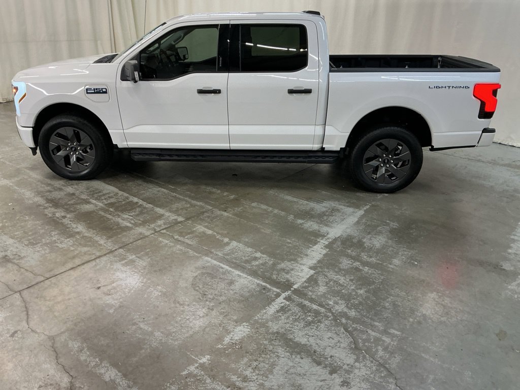 Used 2024 Ford F150 Lightning XLT w/ Max Trailer Tow Package AWD/4WD image 8