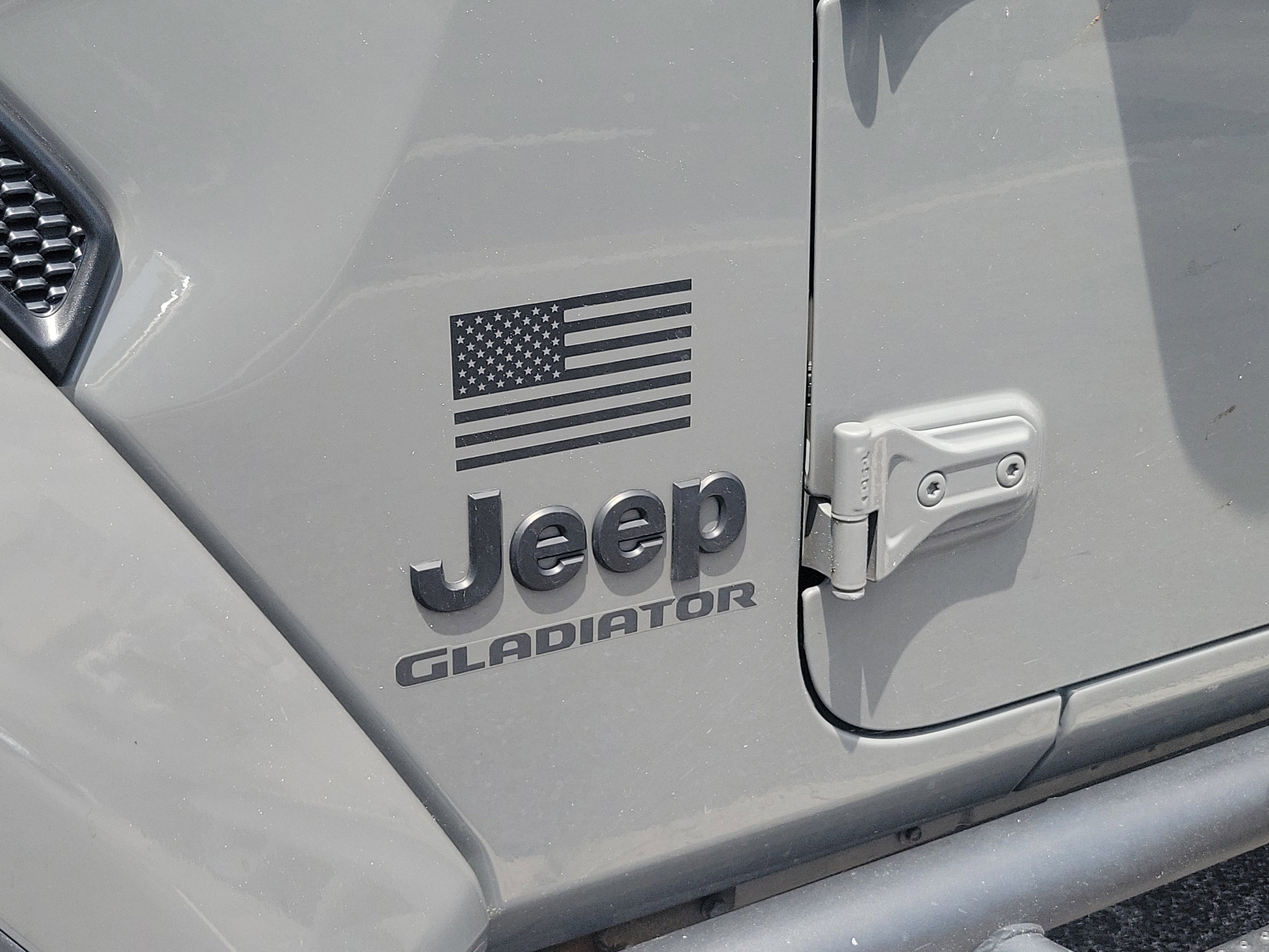 Used 2020 Jeep Gladiator Sport w/ Quick Order Package 24S image 5