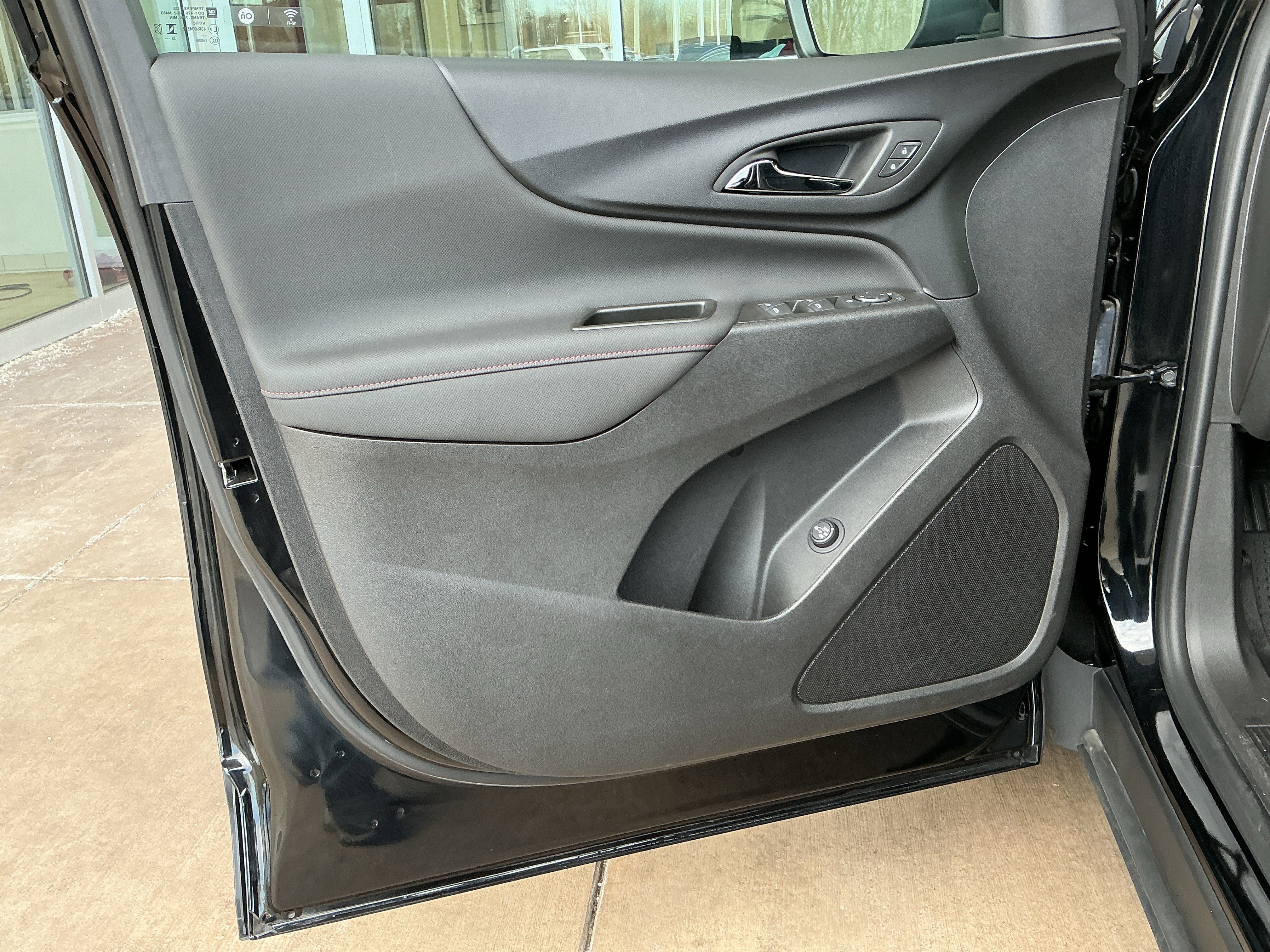 Used 2024 Chevrolet Equinox RS image 14