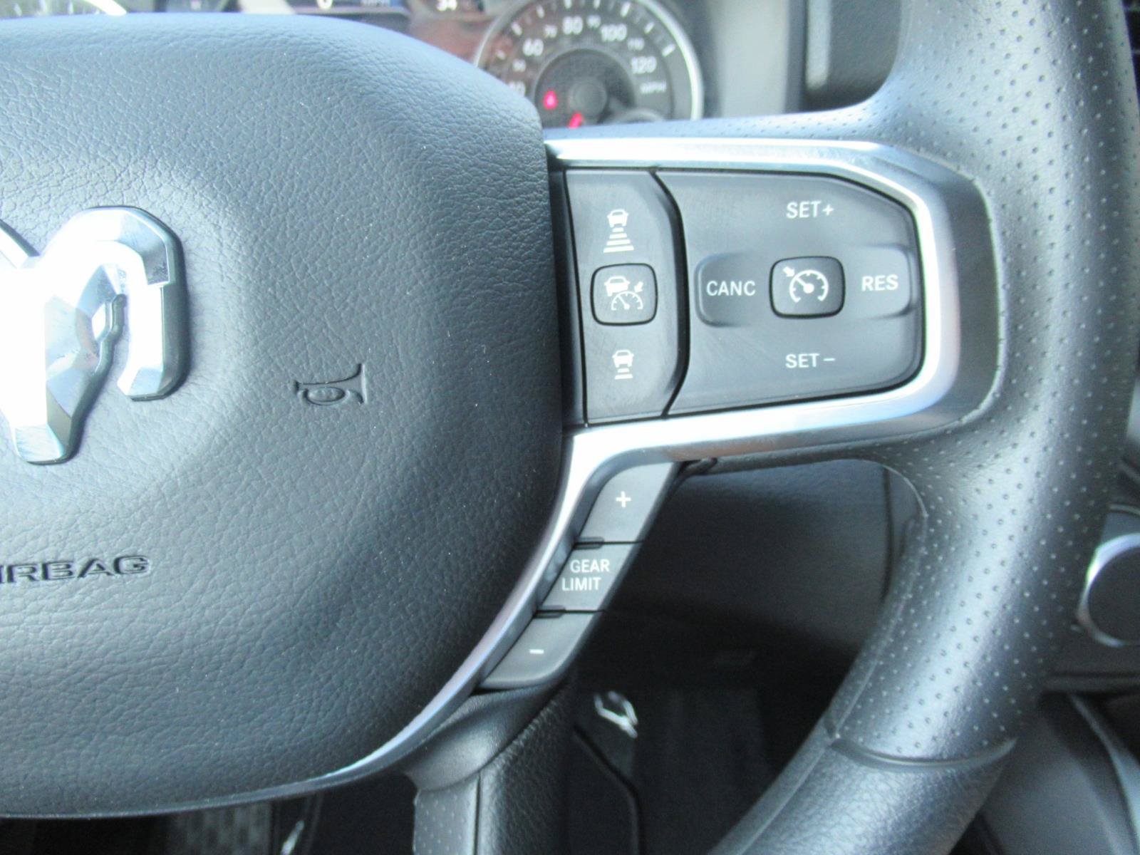 New 2026 RAM 1500 Express AWD/4WD image 26