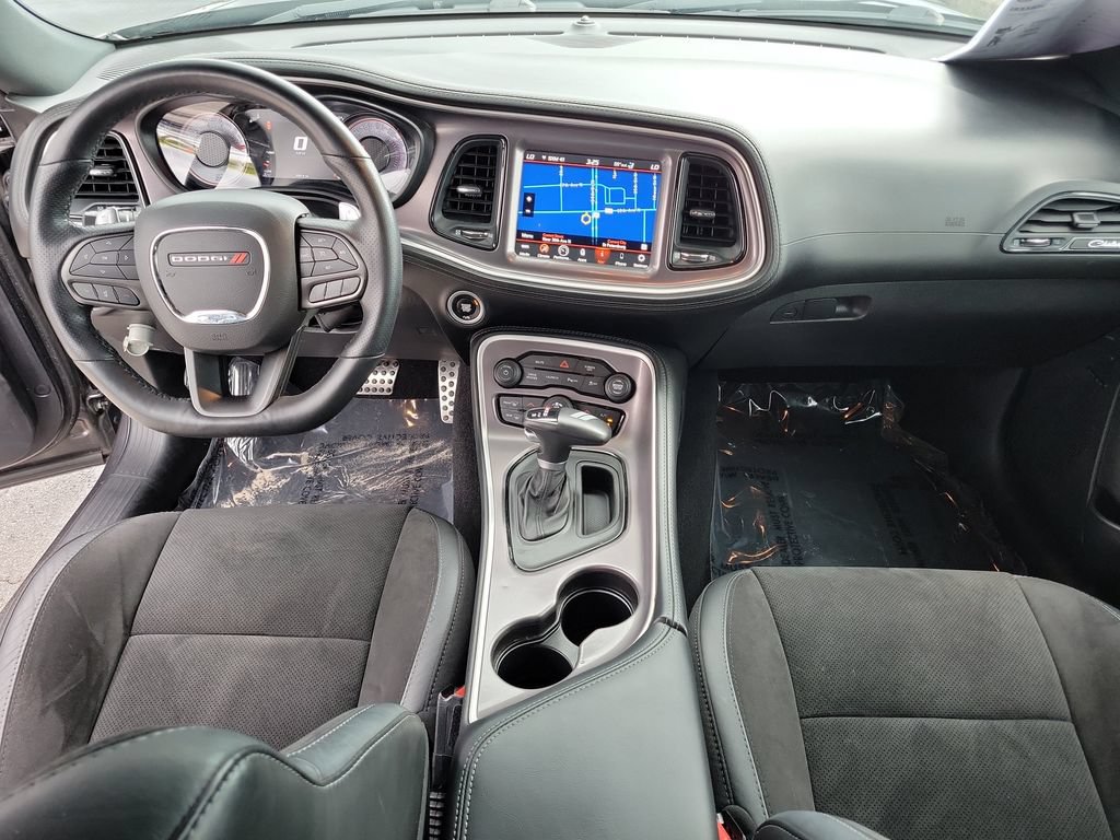 Used 2022 Dodge Challenger R/T Scat Pack RWD image 11