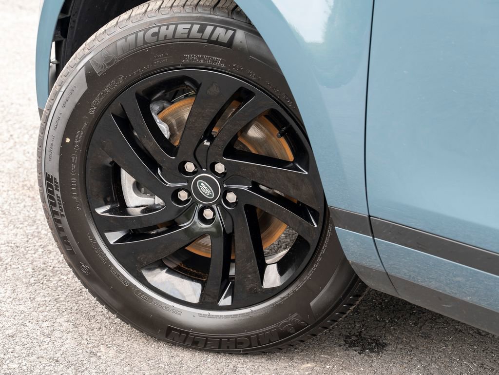 Certified 2026 Land Rover Range Rover Evoque S image 9