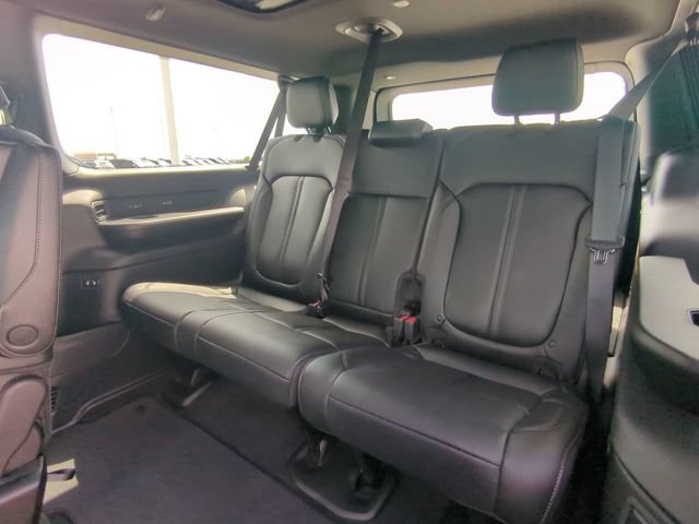 New 2026 Jeep Grand Wagoneer L Limited AWD/4WD image 16
