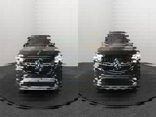 Certified 2025 Mercedes-Benz GLC 300 4MATIC image 2