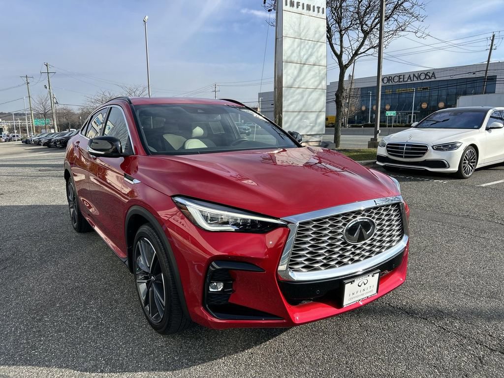 Certified 2023 INFINITI QX55 Essential image 2