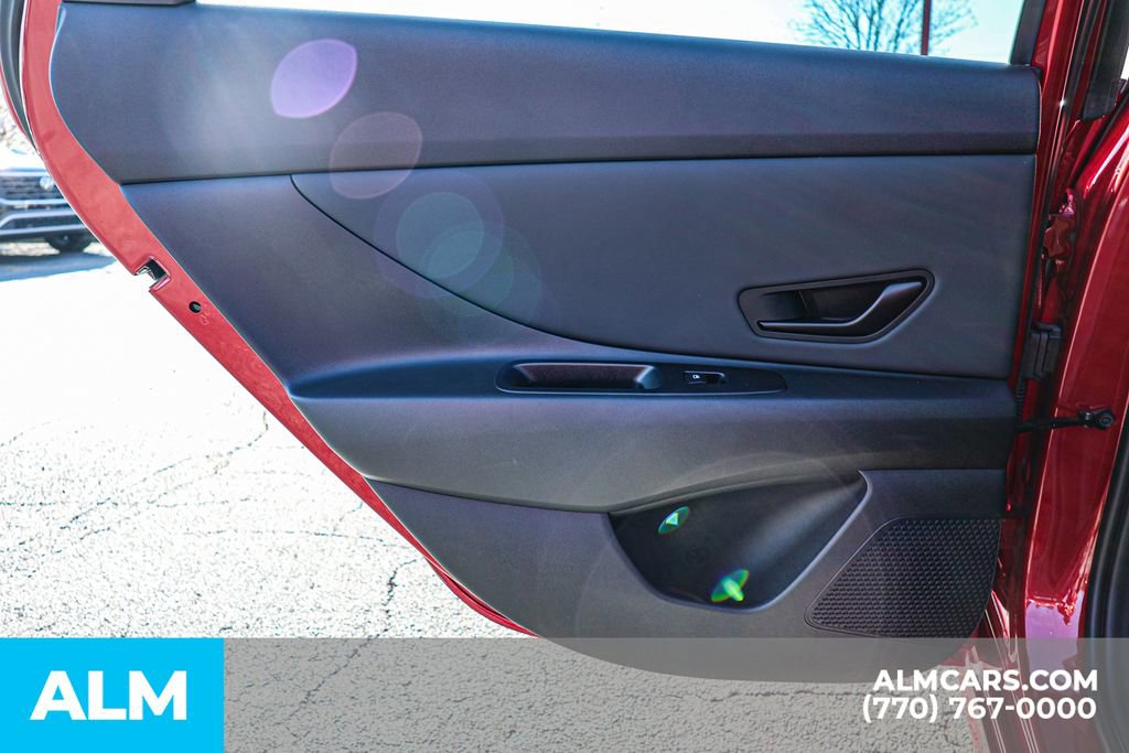 Used 2025 Hyundai Elantra Sport FWD image 49