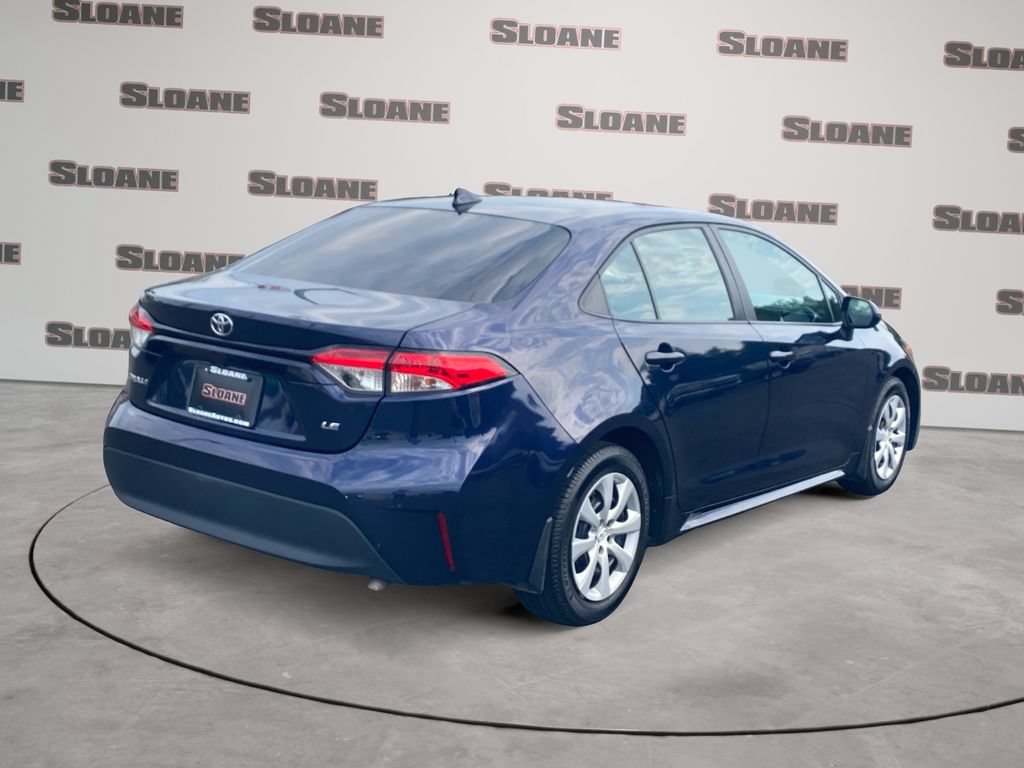 Used 2024 Toyota Corolla LE FWD image 5