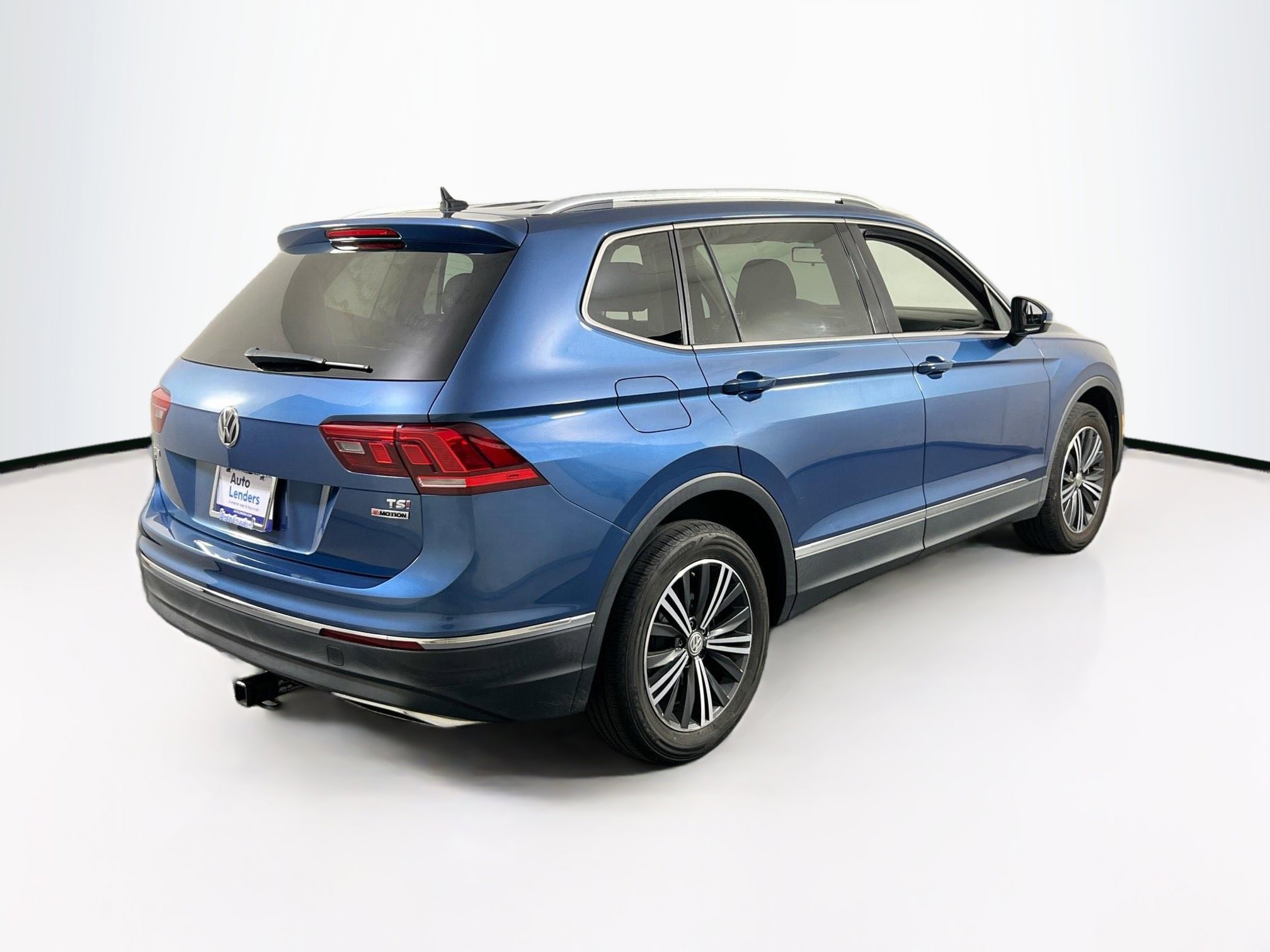 Used 2018 Volkswagen Tiguan SEL image 5