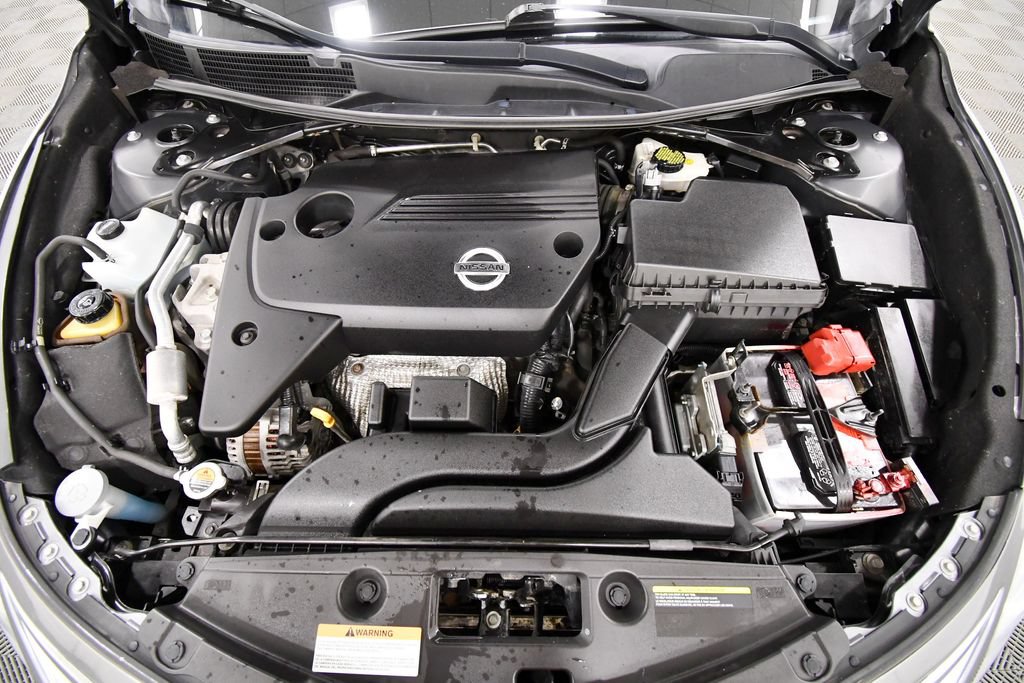 Used 2015 Nissan Altima 2.5 SL w/ Technology Package FWD image 12