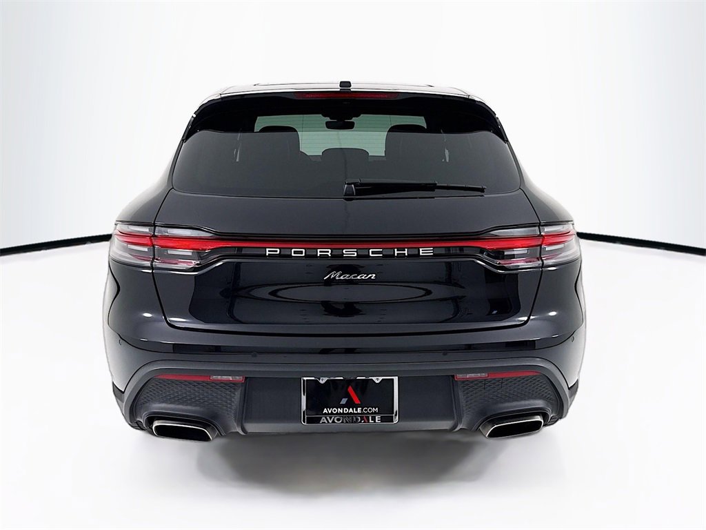 Used 2025 Porsche Macan image 10