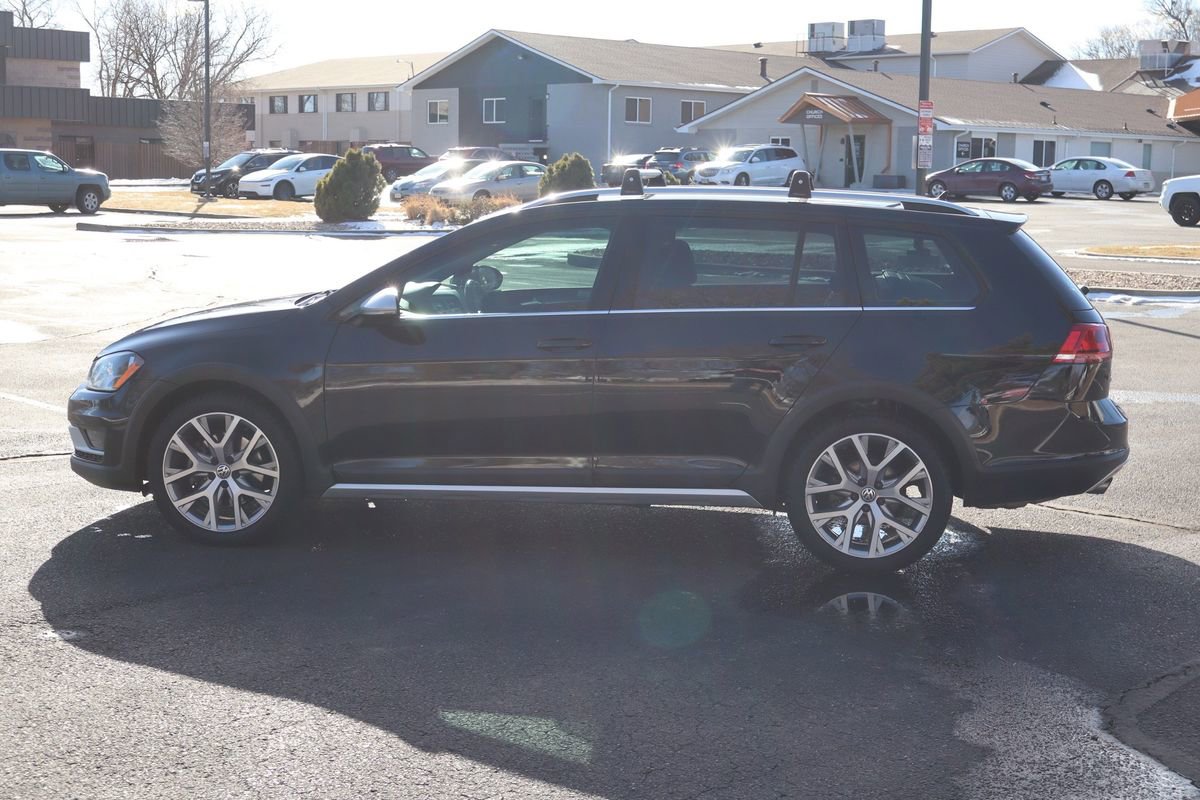 Used 2017 Volkswagen Golf Alltrack SEL image 9