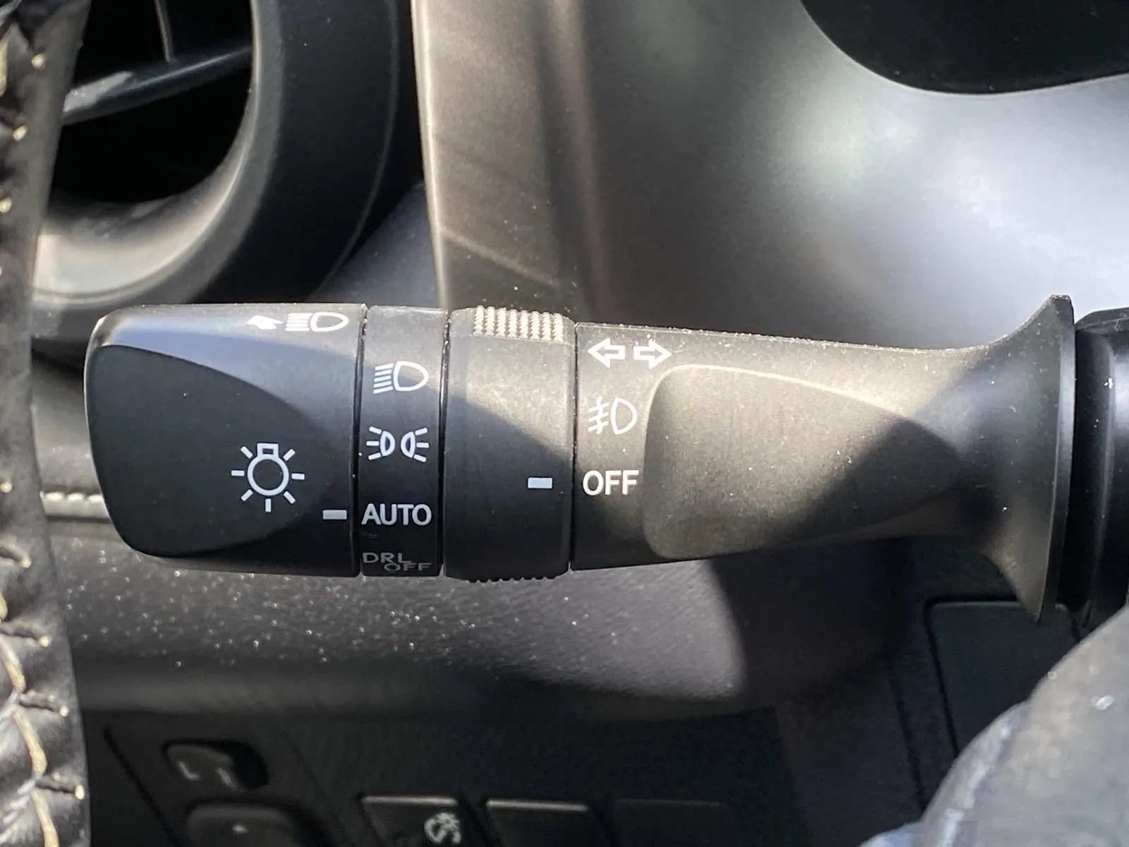 Used 2017 Toyota RAV4 Limited FWD image 25