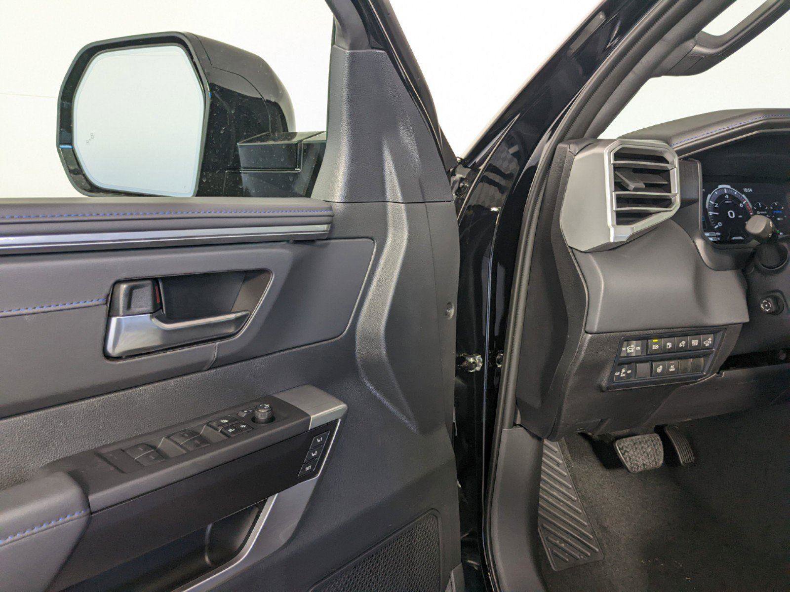 New 2025 Toyota Tundra Platinum image 11