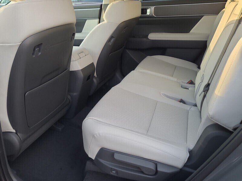 New 2026 Hyundai Santa Fe SEL FWD image 6