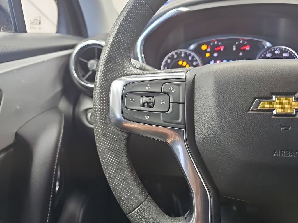 Used 2025 Chevrolet Blazer LT FWD image 16