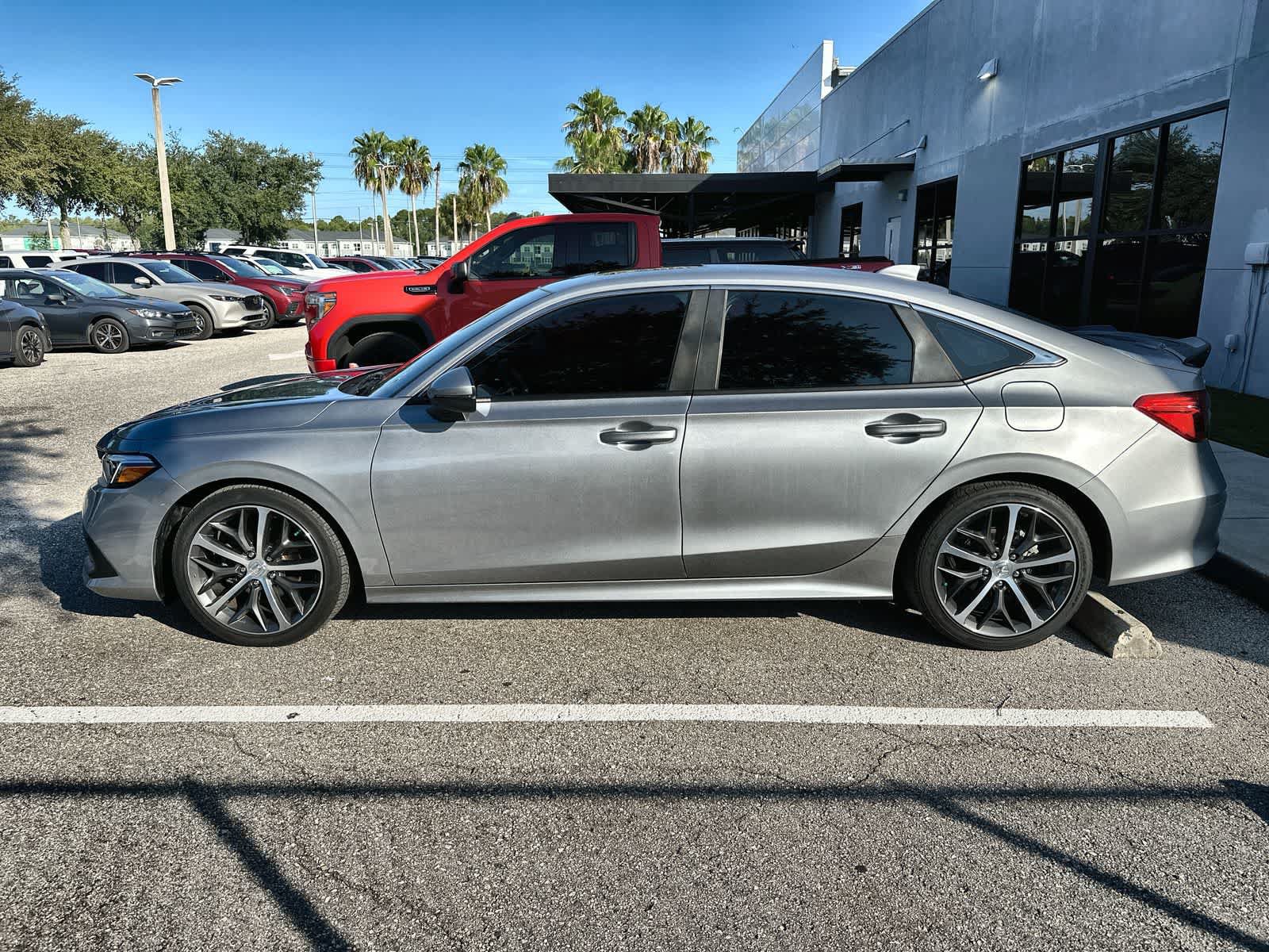 Used 2022 Honda Civic Touring image 5