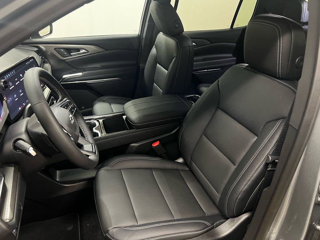 New 2026 Chevrolet Traverse LT w/ Midnight/Sport Edition image 25