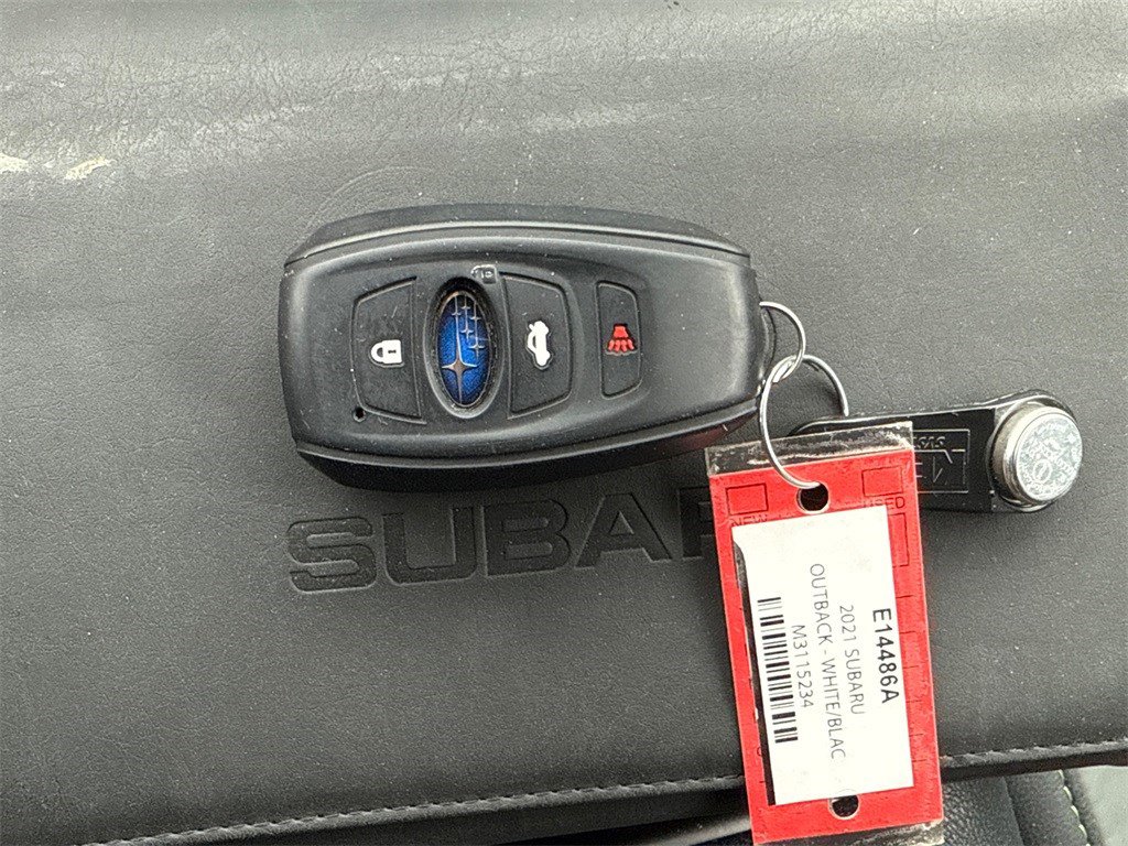 Used 2021 Subaru Outback Onyx Edition XT image 3