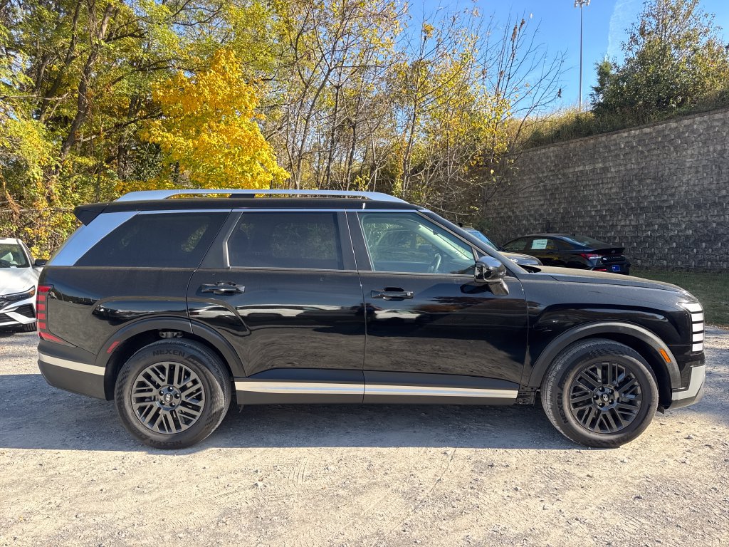 Used 2026 Hyundai Palisade SEL FWD image 6