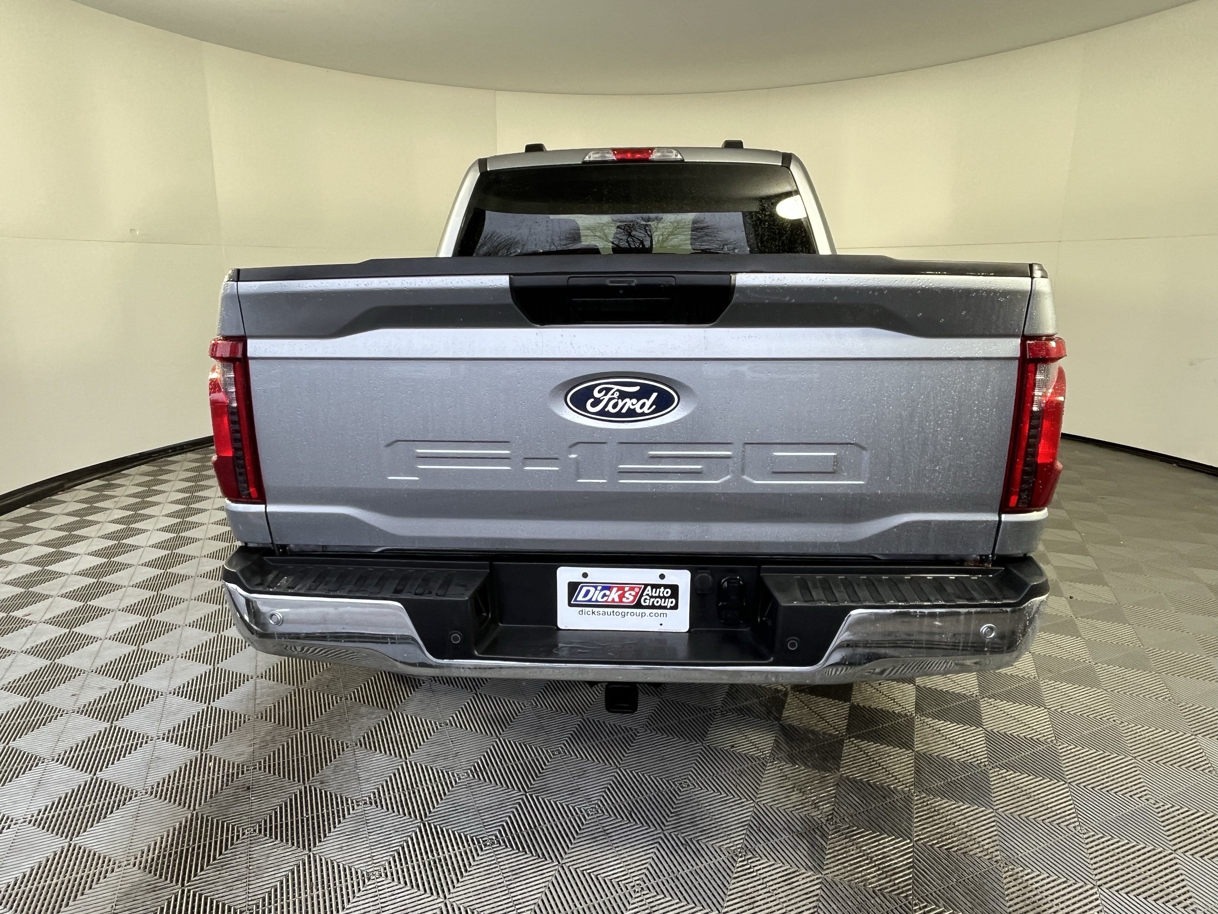 Used 2025 Ford F150 XLT w/ Equipment Group 301A Standard AWD/4WD image 4