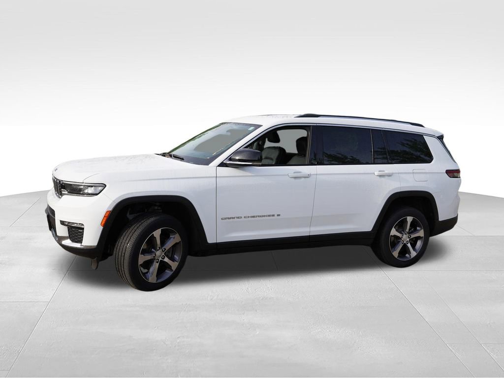 Certified 2023 Jeep Grand Cherokee L Limited w/ Trailer Tow Group (B) AWD/4WD image 12