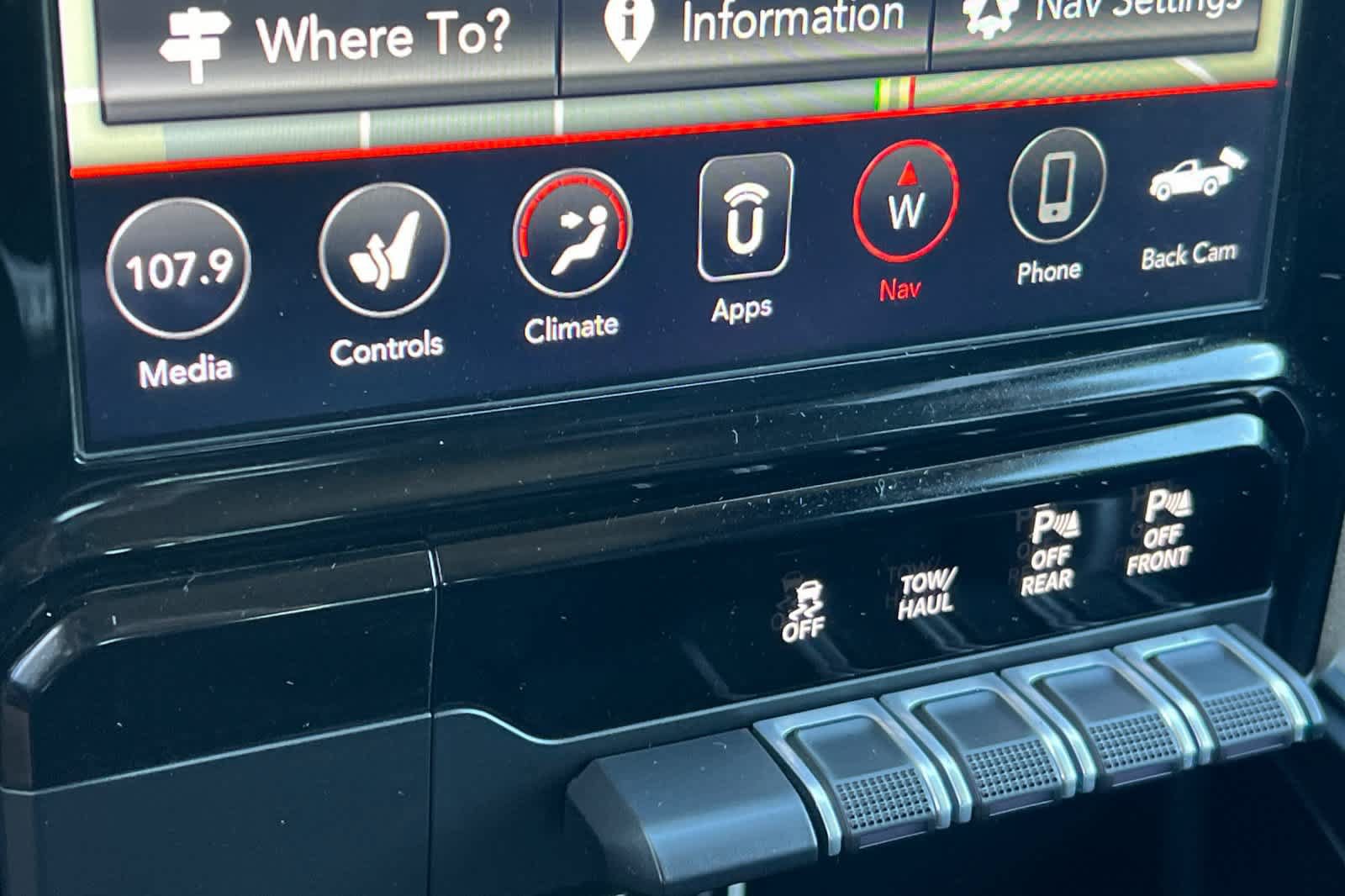 Used 2020 RAM 1500 Laramie RWD image 23