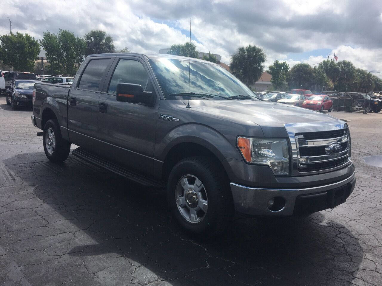 Used 2014 Ford F150 XLT w/ XLT Convenience Package image 7