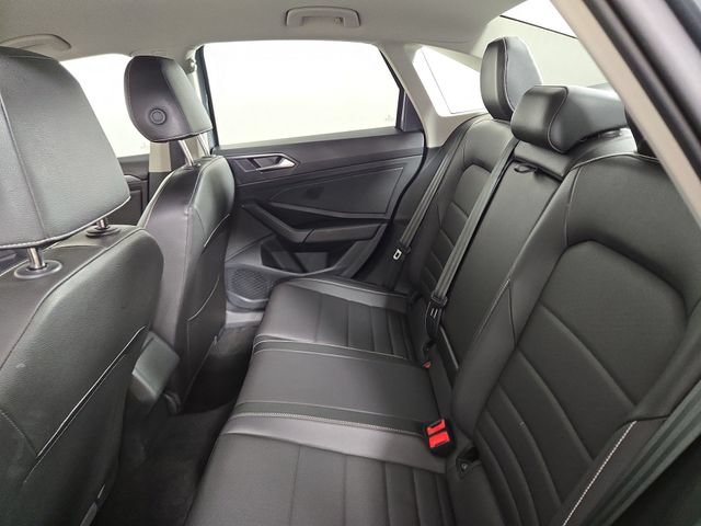 Used 2024 Volkswagen Jetta SE FWD image 14