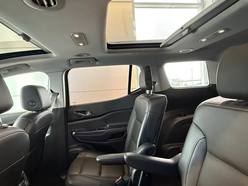 Used 2019 GMC Acadia SLT image 19