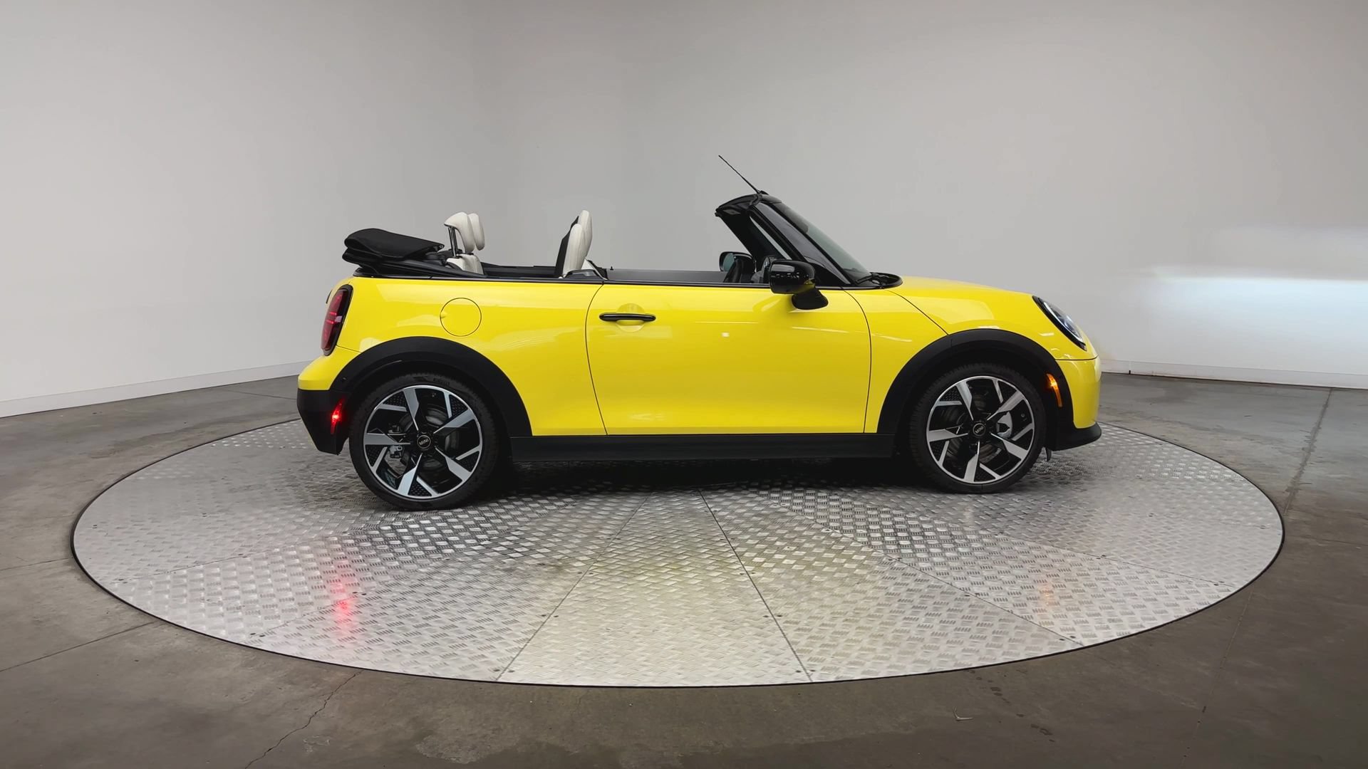 New 2026 MINI Cooper S FWD image 9