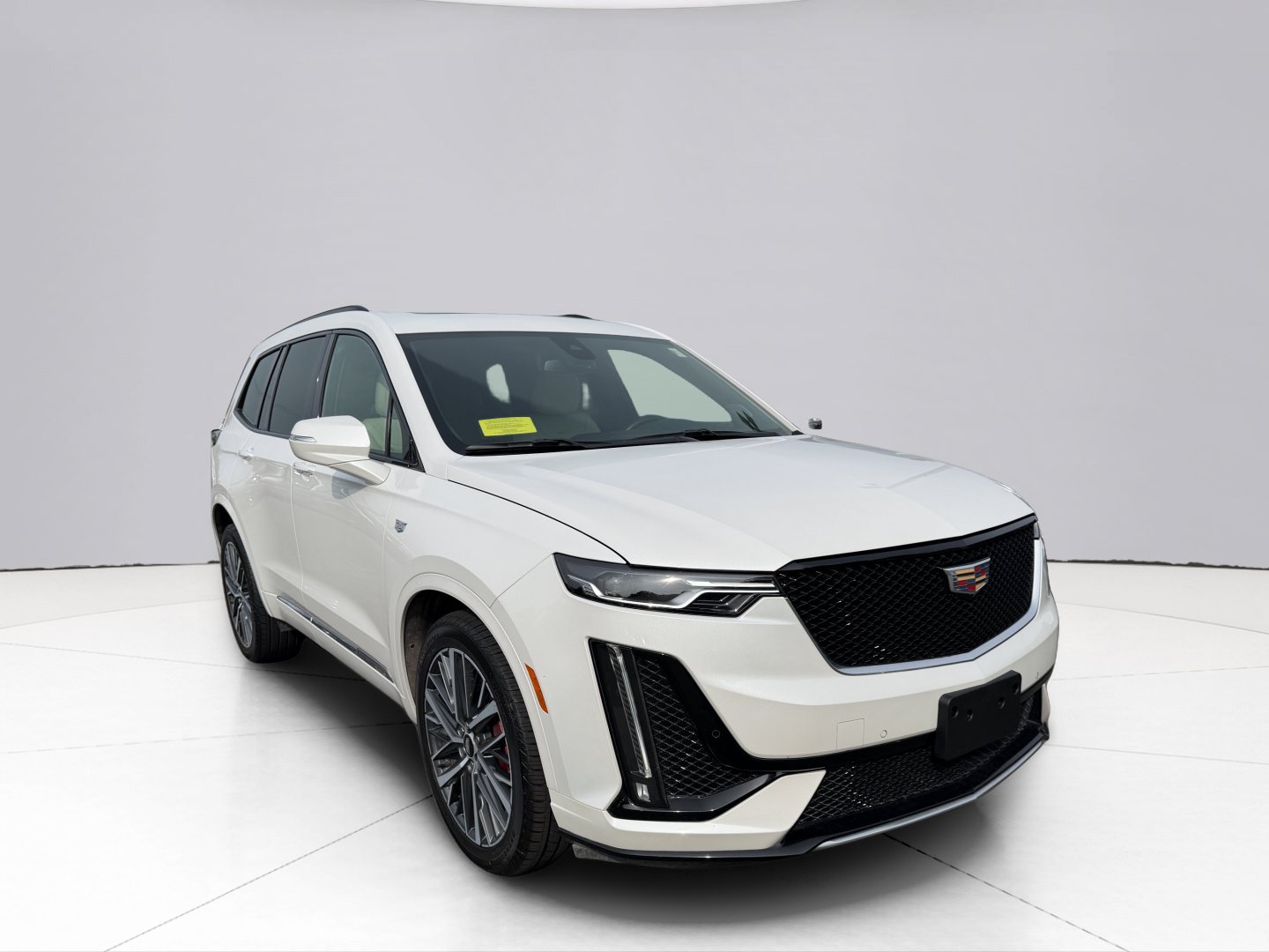 Used 2024 Cadillac XT6 Sport w/ LPO, Floor Liner Package AWD/4WD image 19