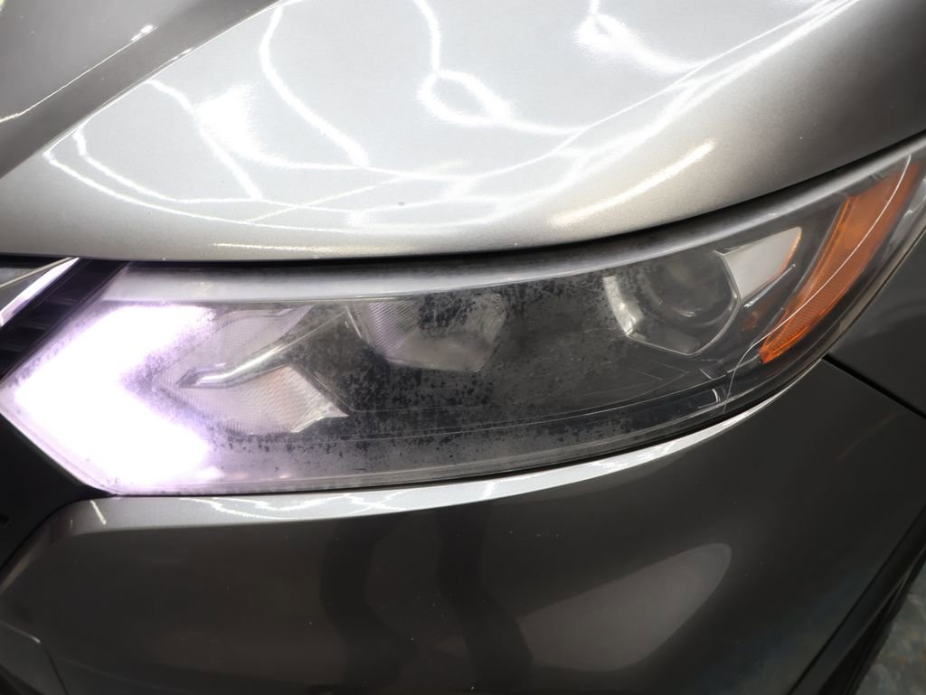 Used 2022 Nissan Rogue Sport S image 27