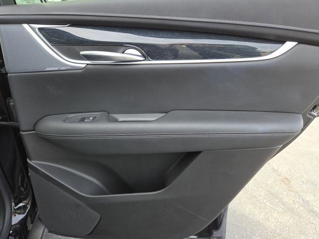 Used 2025 Cadillac XT5 Premium Luxury AWD/4WD image 31