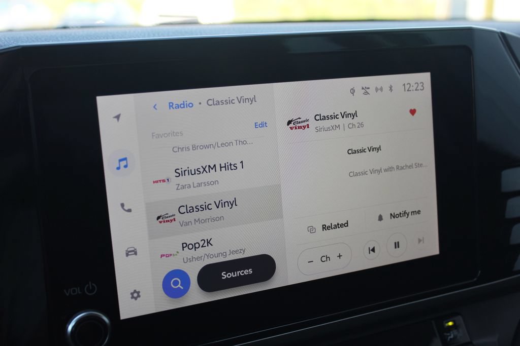 Used 2025 Toyota Camry LE FWD image 26
