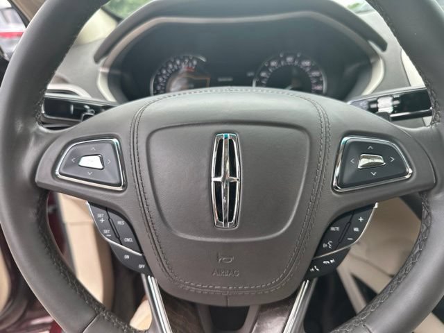 Used 2017 Lincoln MKZ Reserve FWD image 19