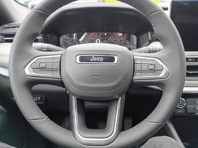 New 2026 Jeep Compass Limited AWD/4WD image 13
