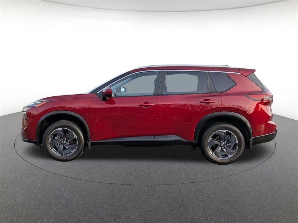 Used 2024 Nissan Rogue SV w/ SV Premium Package image 8