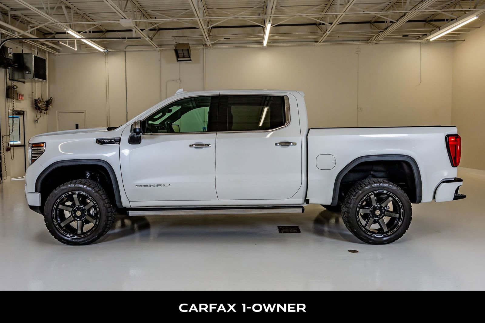 Used 2024 GMC Sierra 1500 Denali Ultimate image 5
