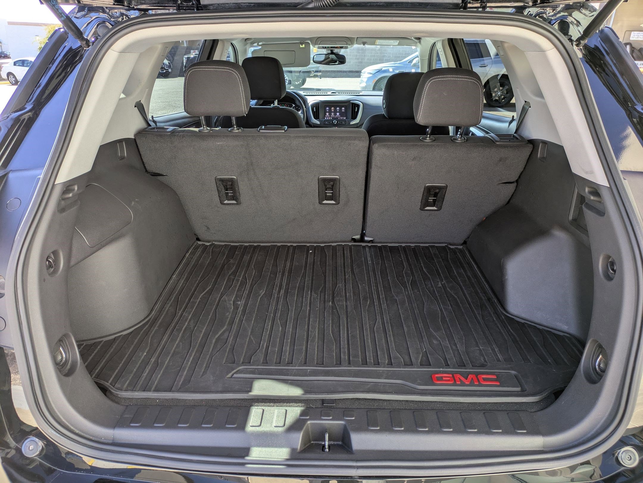 Certified 2023 GMC Terrain SLE w/ Elevation Edition image 21