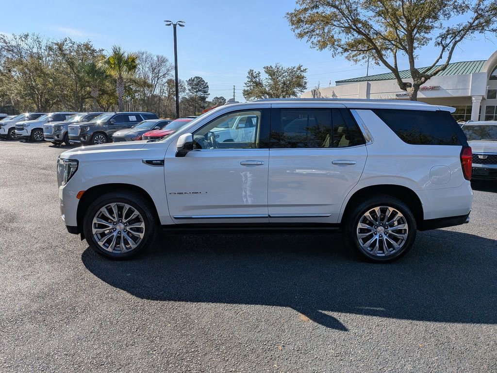 Used 2021 GMC Yukon Denali w/ Denali Premium Package image 7
