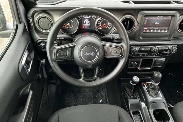 Certified 2022 Jeep Gladiator Sport image 14