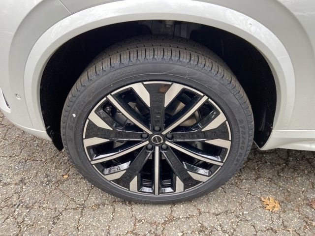New 2026 Volvo XC90 B6 Ultra image 9