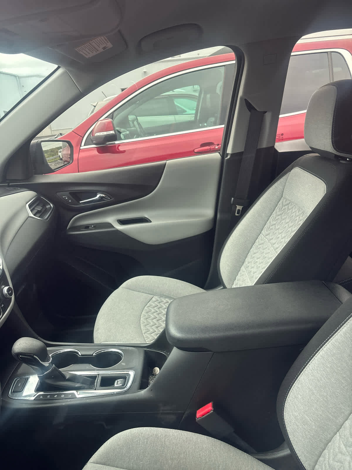 Used 2023 Chevrolet Equinox LS w/ LS Convenience Package AWD/4WD image 4