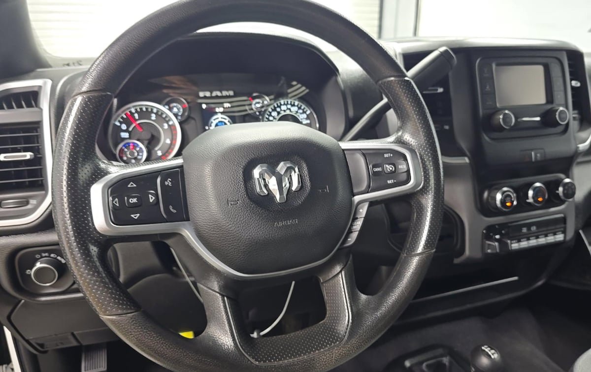 Used 2024 RAM 3500 SLT w/ Quick Order Package 2YG SLT AWD/4WD image 9