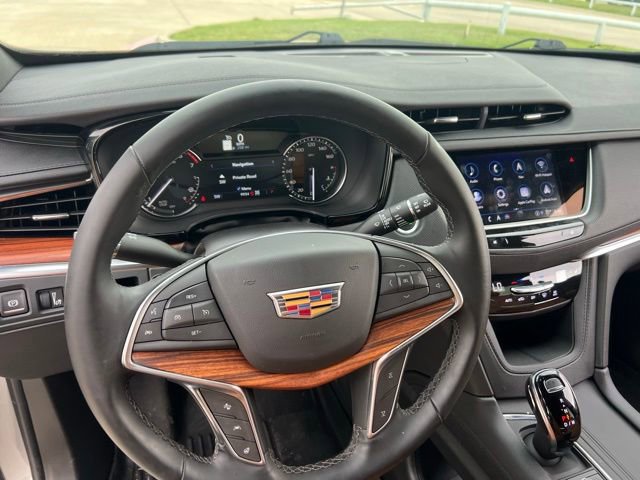 Used 2025 Cadillac XT5 Premium Luxury AWD/4WD image 8